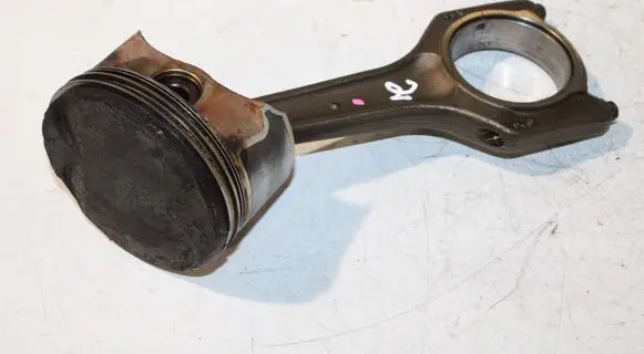 BMW 3 E90 E91 Piston with connecting rod 543