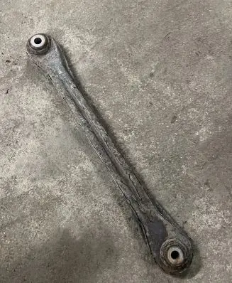Volkswagen Touareg I Rear control arm