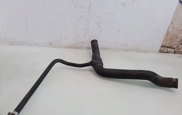 Audi A6 S6 C4 4A Engine coolant pipe/hose