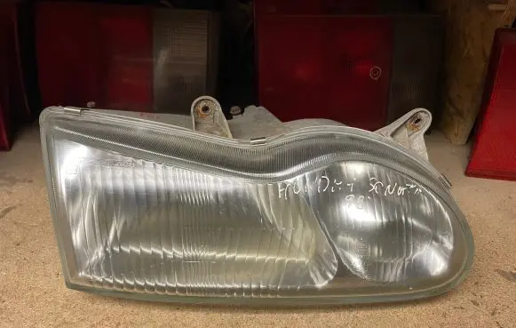 Hyundai Sonata Headlight/headlamp 1011295