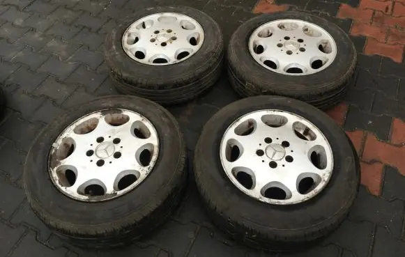 Mercedes-Benz E W124 R15 alloy rim 1244011307