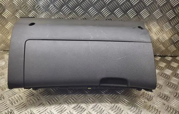 Skoda Octavia Mk2 (1Z) Glove box 1Z1857103