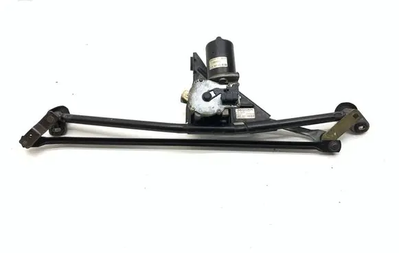 Front wiper linkage and motor