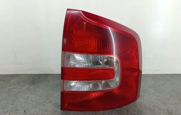Skoda Octavia Mk2 (1Z) Rear/tail lights 1Z9945096