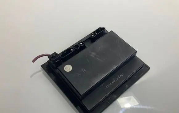 Mercedes-Benz E W210 Light module LCM A2105450605 2105450605
