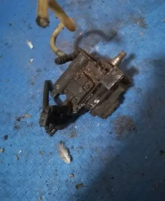Renault Megane III Fuel injection high pressure pump