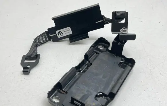 Dodge Durango III Battery bracket 68363019AB Y040 68263019AB