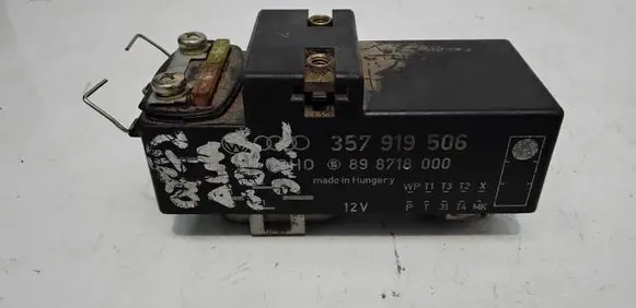 Seat Alhambra (Mk1) Coolant fan relay 357919506