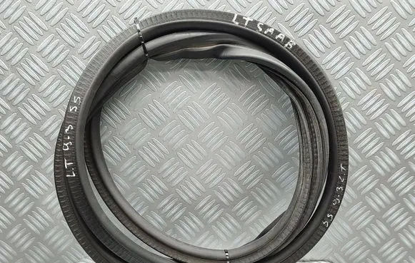 Saab 9-3 Ver2 Rubber seal rear door