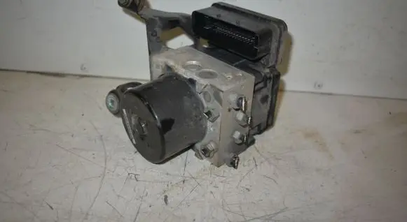 Volvo XC60 ABS Pump 30681619