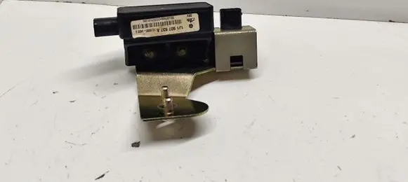 Volkswagen Golf IV ESP acceleration yaw rate sensor 1J0907651A