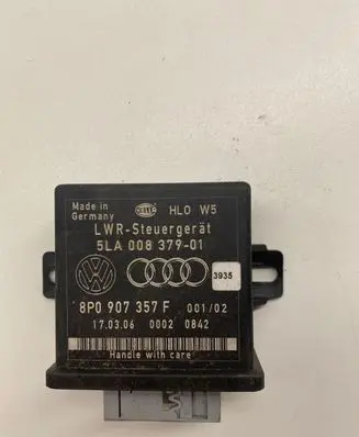 Audi A4 S4 B7 8E 8H Light module LCM 8P0907357F 5LA00837901