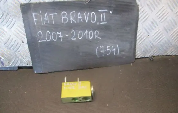 Ford Ka Air conditioning (A/C) expansion valve 52257490