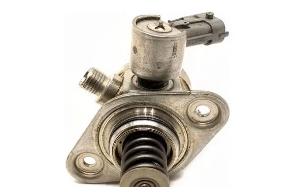 Ford Kuga II Fuel injection high pressure pump BM5G9D376BB