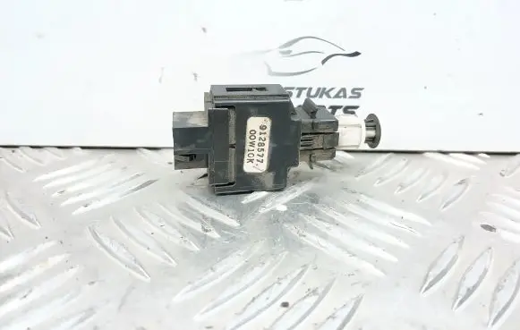 Brake pedal sensor switch