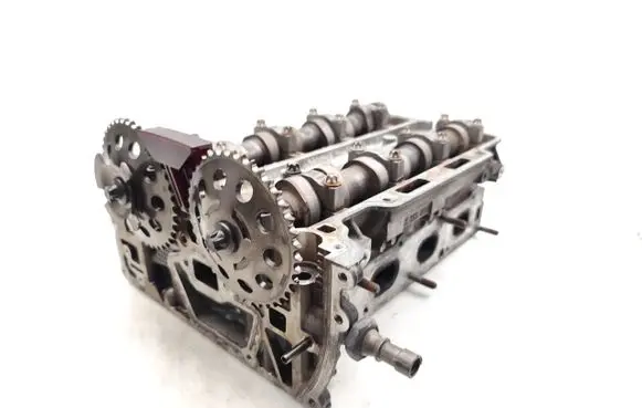 Opel Astra H Engine head 55355430 55355467