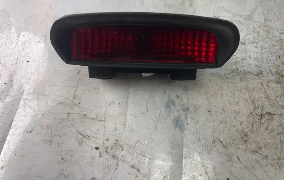Hyundai Matrix Third/center stoplight 92750170