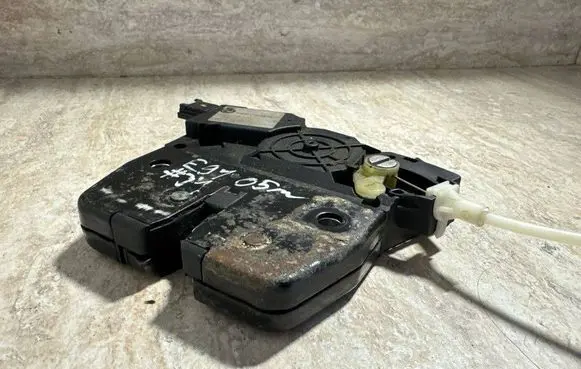 BMW 3 E90 E91 Tailgate/trunk/boot lock/catch/latch 15223210 51247119049 986945106