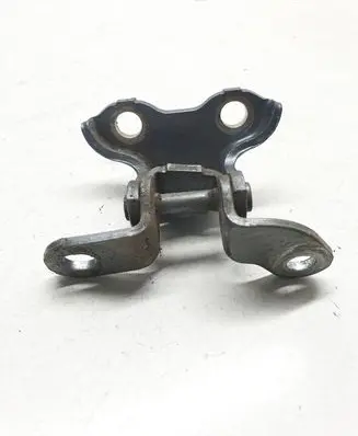 Toyota Verso Rear door upper hinge
