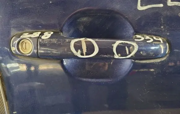 Hyundai Elantra Front door exterior handle 