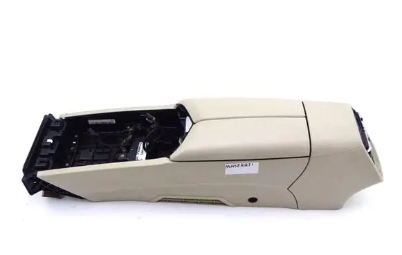 Maserati Quattroporte Center console 105088372C