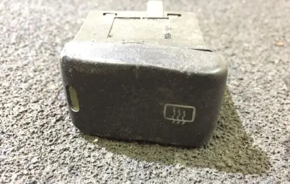 Volkswagen Polo III 6N 6N2 6NF Windscreen/window heater switch 6n1959621