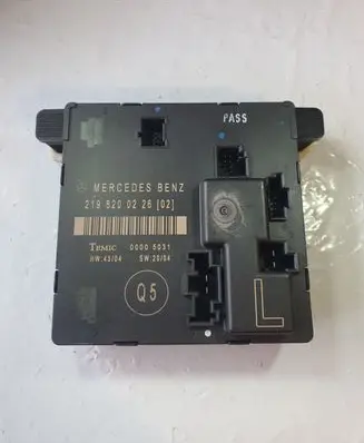 Mercedes-Benz CLS C219 Door control unit/module 2198200226