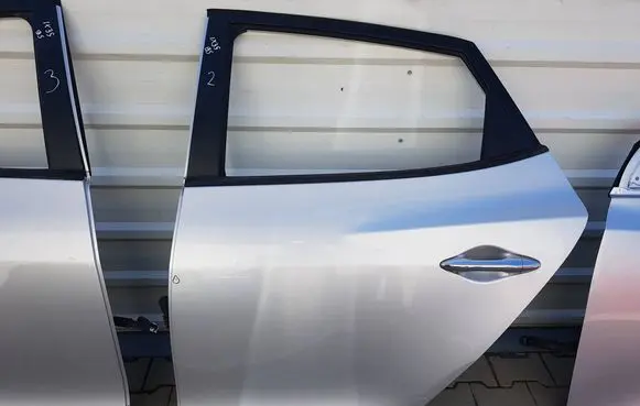 Hyundai ix35 Rear door 