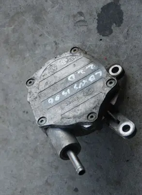 Lexus IS 220D-250-350 Vacuum pump IS220