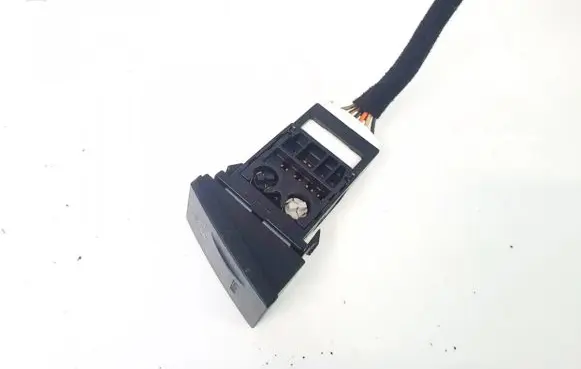 Fog light switch