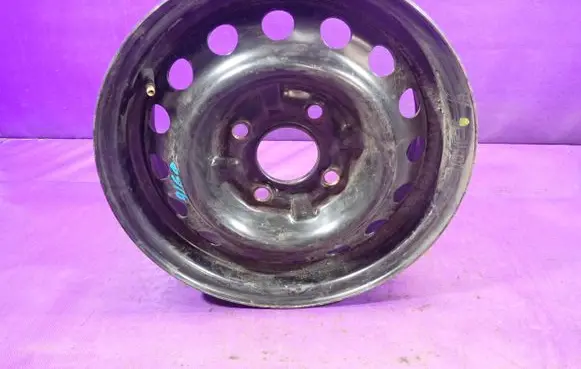 Nissan Primera R14 steel rim 