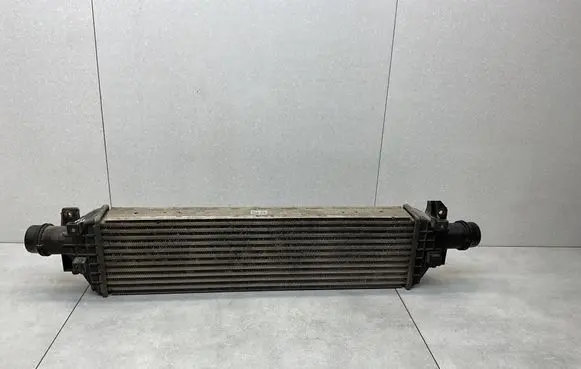 Opel Mokka Intercooler radiator 95081734
