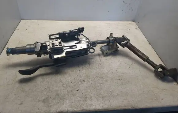 Volkswagen Polo IV 9N3 Steering wheel axle 6Q2419501BB
