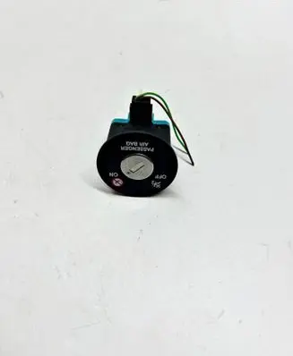 Hyundai Tucson TL Passenger airbag on/off switch 