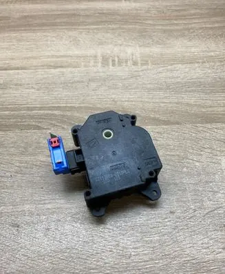 Toyota Verso Air flap motor/actuator 1138002810