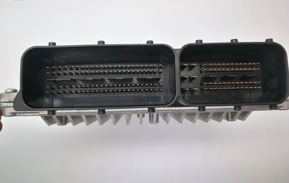 Honda CR-V Engine control unit/module 0281016326