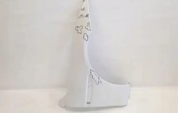 Jaguar XE Fender
