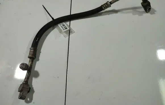 Air conditioning (A/C) pipe/hose