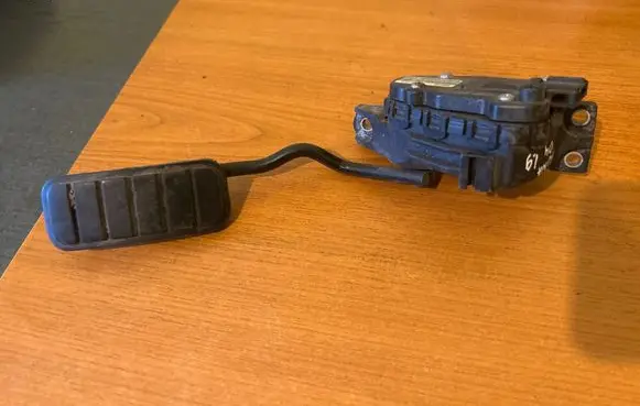 Renault Laguna II Accelerator throttle pedal 6PV00811902 8200002905