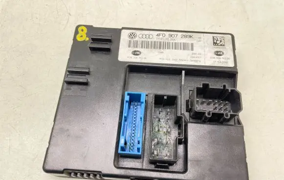 Audi A6 S6 C6 4F Comfort/convenience module 4F0907289K
