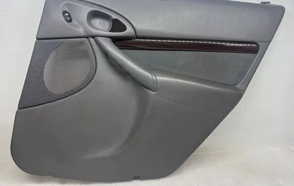 Ford Focus Rear door card panel trim 98ABA27406