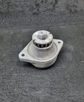 Audi A8 S8 D3 4E Engine mount bracket 4E0199267S