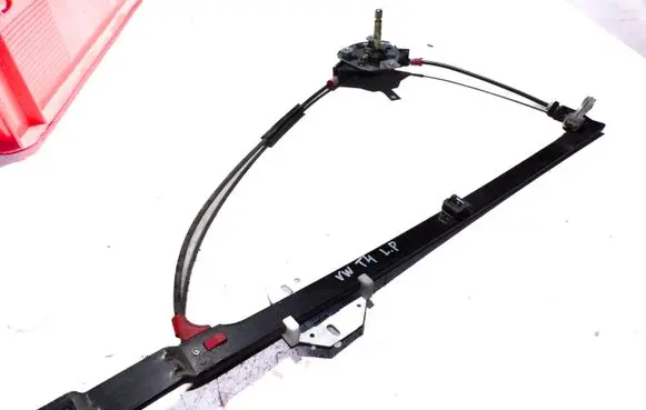 Volkswagen Transporter - Caravelle T4 Front door manual window regulator 701837502F