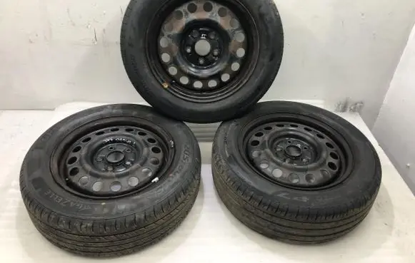 Suzuki SX4 R15 steel rim 