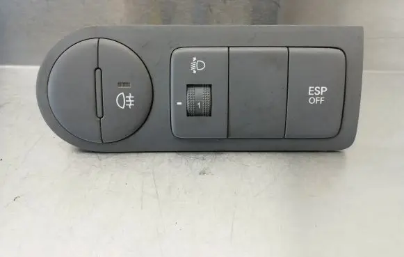 Hyundai H-1, Starex, Satellite Light switch 933104H000 201005267