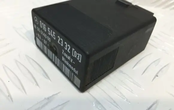 Mercedes-Benz Vito Viano W638 Other relay 0165452332