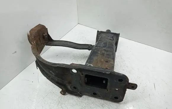 Mercedes-Benz CLS C219 Radiator support slam panel bracket 