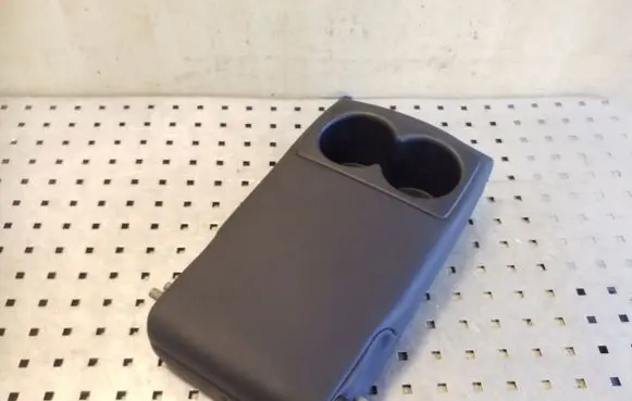 Hyundai ix35 Rear seat armrest 