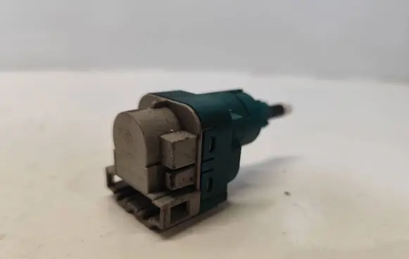 Volkswagen Touareg I Brake pedal sensor switch 7l6945511