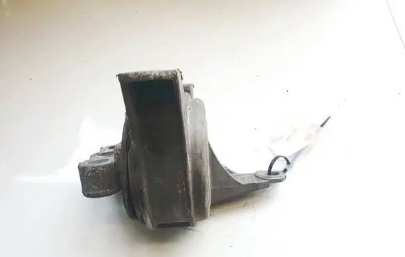 Opel Astra G Engine mount bracket 24427298